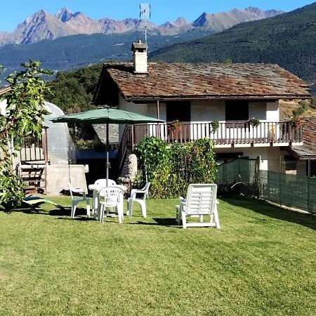 B&B La Grivola Saint-Pierre Dış mekan fotoğraf